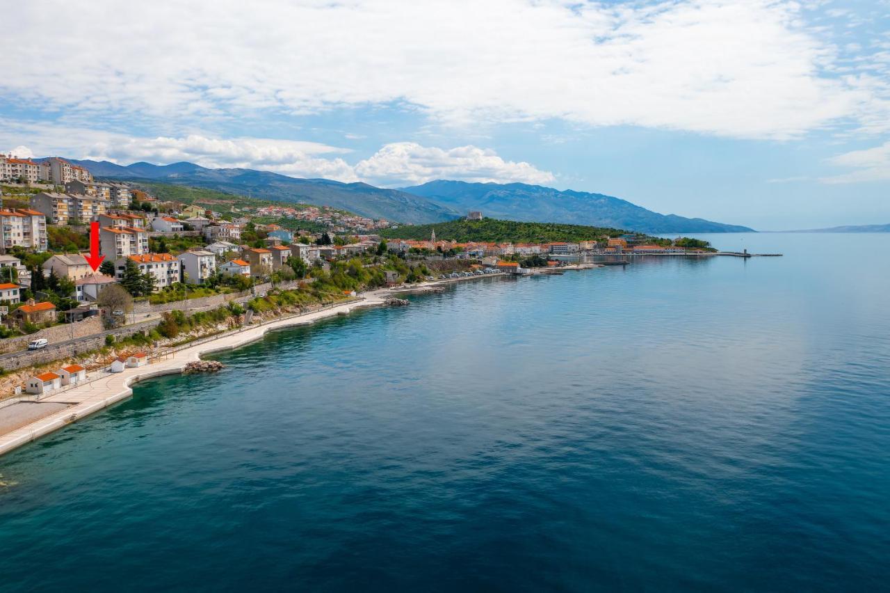 Apartments By The Beach Adela Senj 센 외부 사진