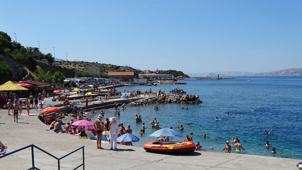 Apartments By The Beach Adela Senj 센 외부 사진