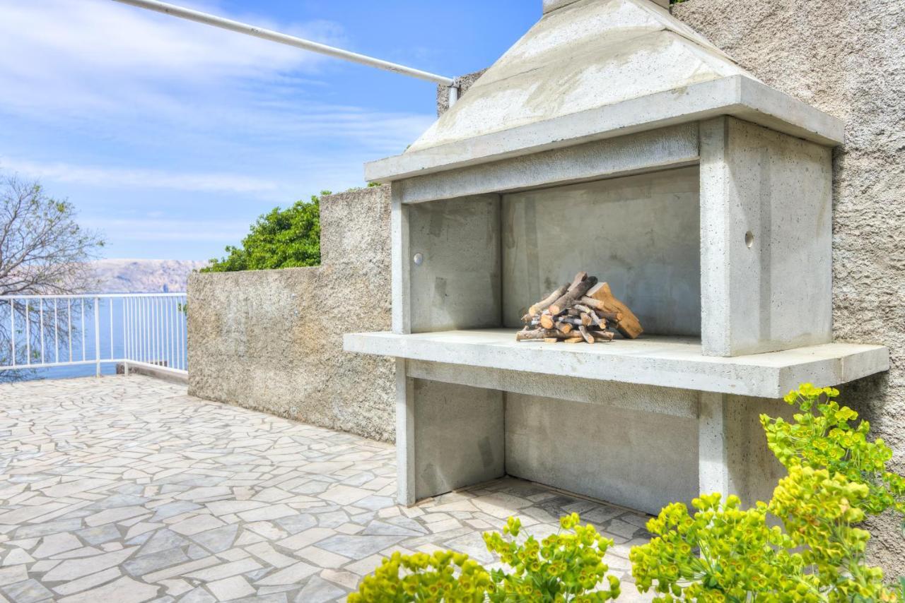 Apartments By The Beach Adela Senj 센 외부 사진