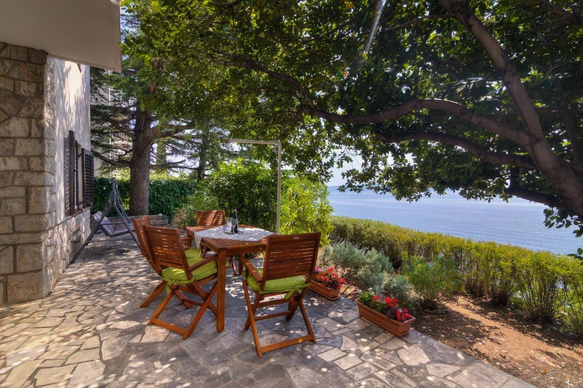 Apartments By The Beach Adela Senj 센 외부 사진